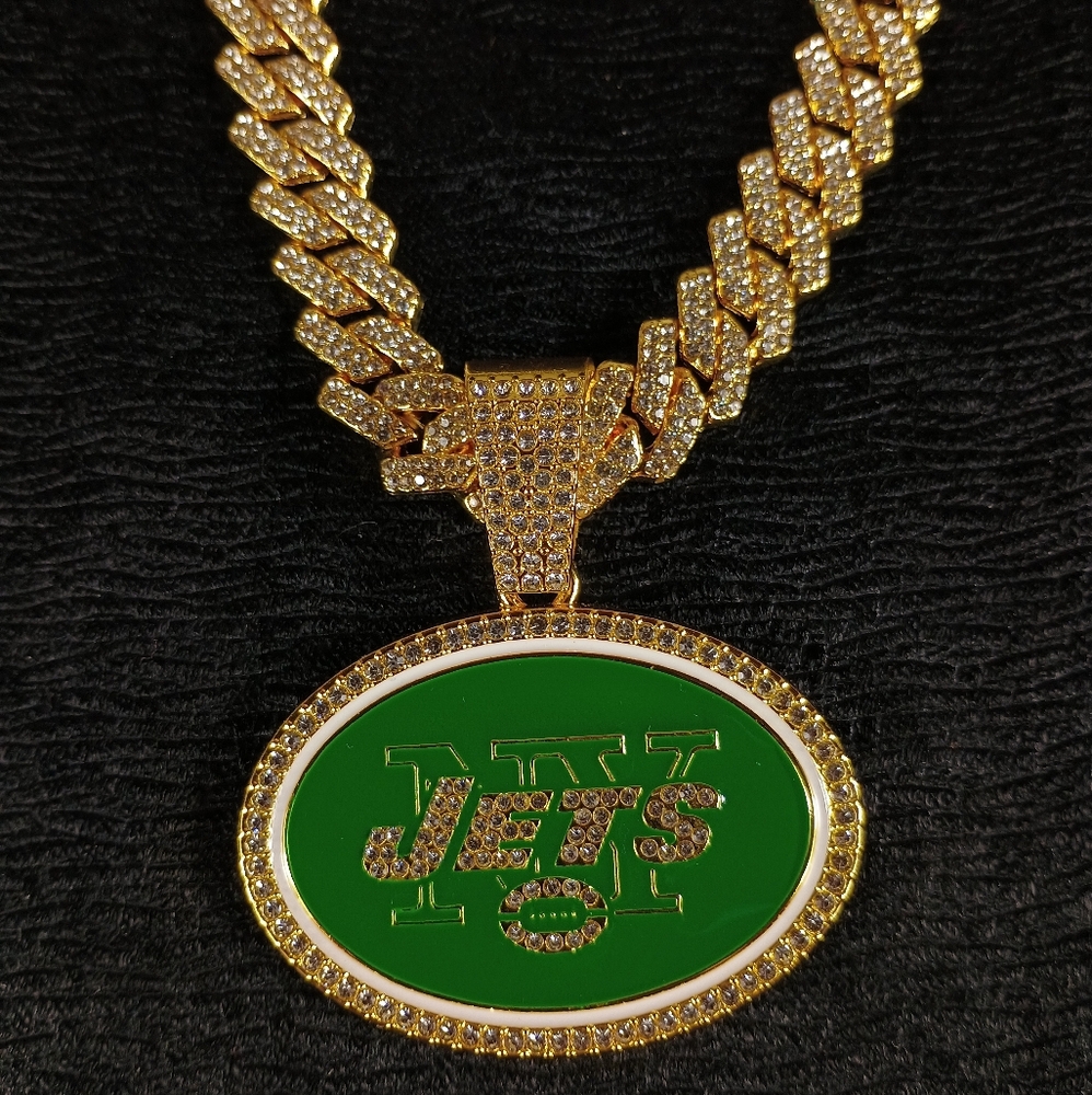 NFL New York Jets 20 Inch Necklace Pendant Cuban Chain Link Football Hip